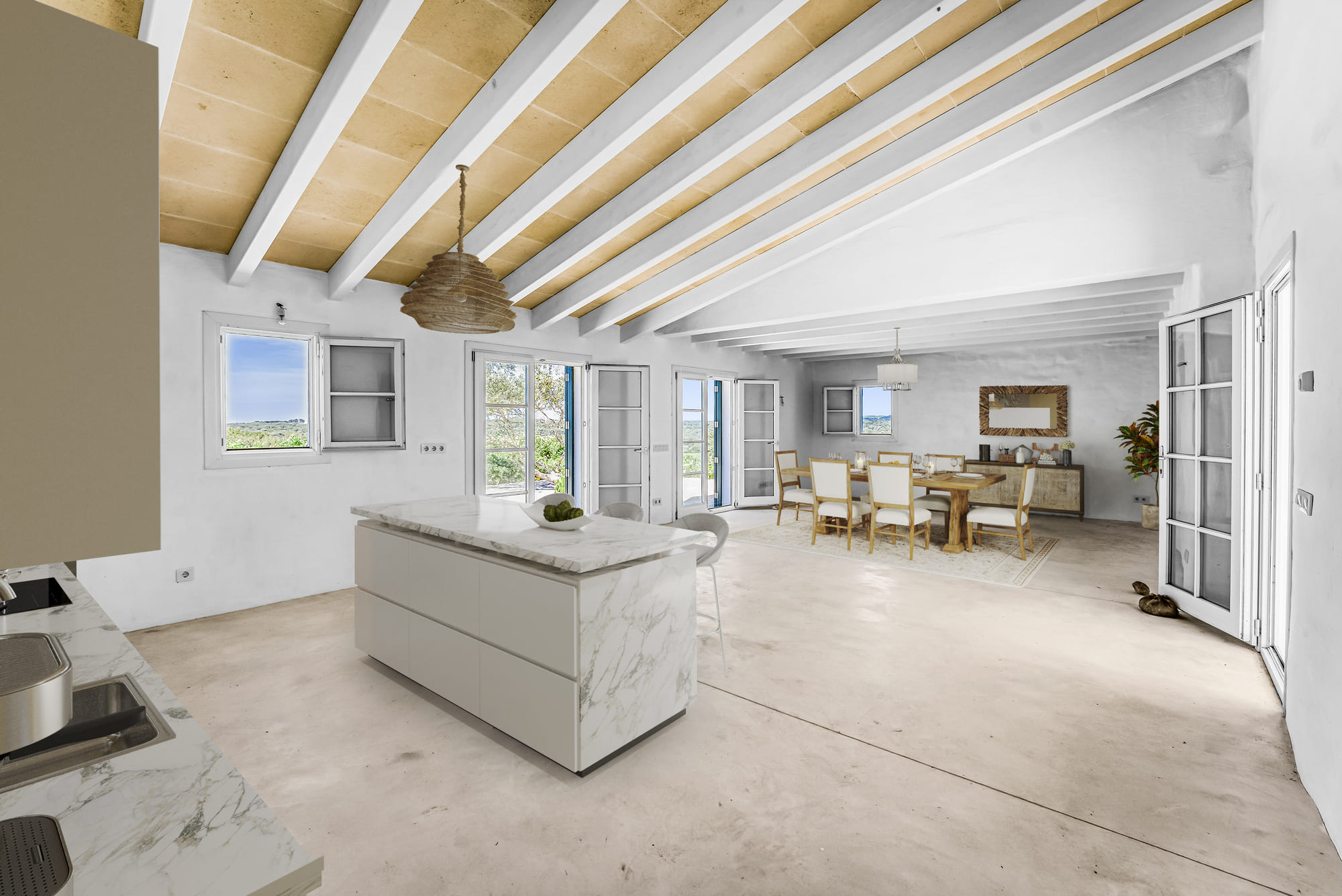 Kitchen & Dining Area